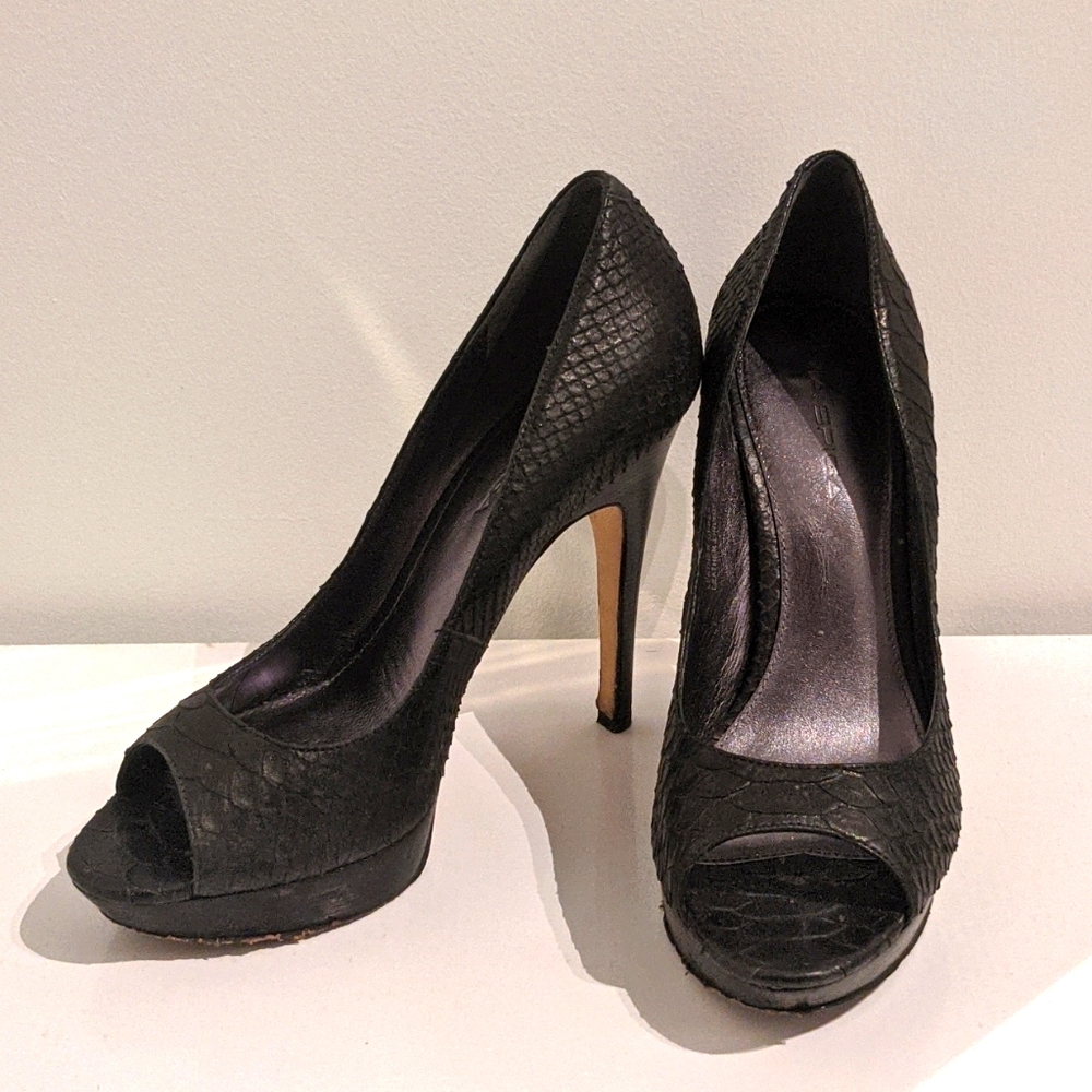 Via Spiga black leather open toe pumps
